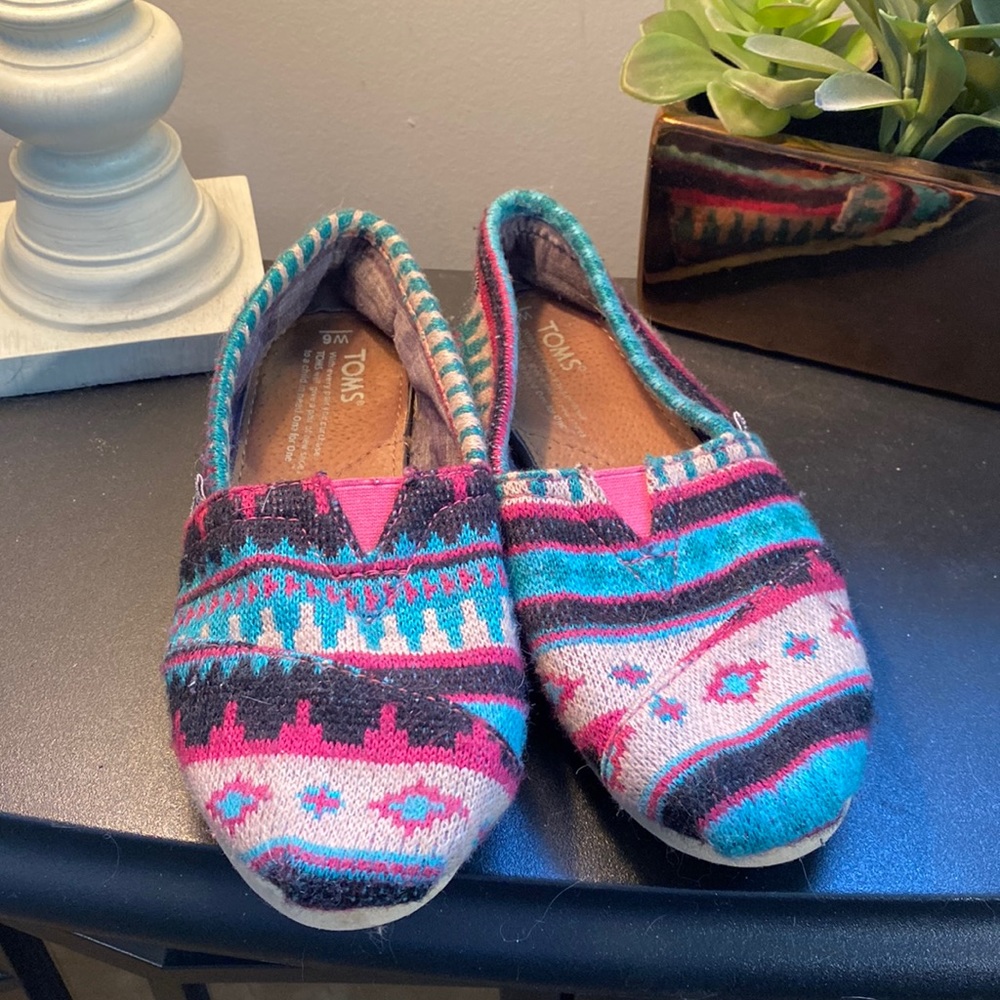 Toms